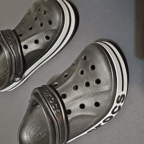 Euc crocs - Picture 3 of 5